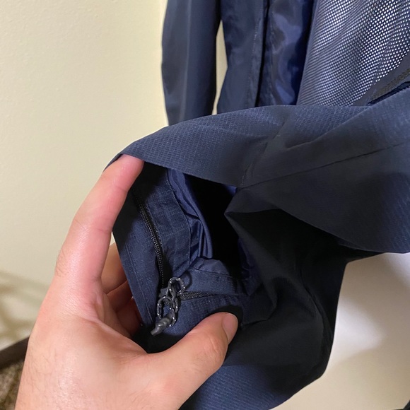 Adidas Water Resistant Jacket - Picture 5 of 7